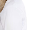 Seiten-Ansicht des hochwertig bestickten kuscheligen und warmen LASARRE Frauen Sweater „HANNAH“ in der Farbe Weiß von der Saarland Marke Lasarre mit dem LASARRE Wappen in Blau, Weiß, Rot auf der linken Brust und dem blauen LASARRE Markenzeichen am Saum