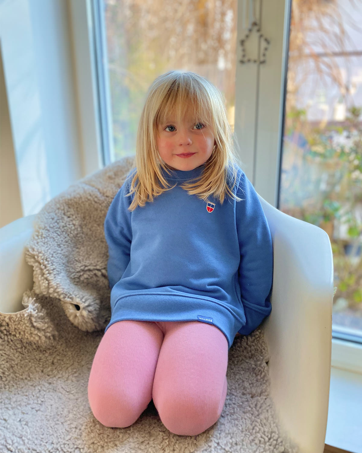 Unser Kinder-Sweatshirt Tilda ist zum Spielen wie auch zum Chillen bestens geeignet.