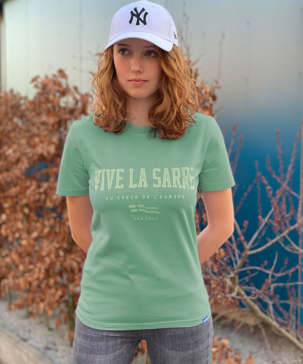 Saarland Geschenk Ideen für alle, die das Saarland lieben oder ein Stück Saarland verschenken möchten. T-Shirts und Hoodies perfekt für Saarland-Fans.
