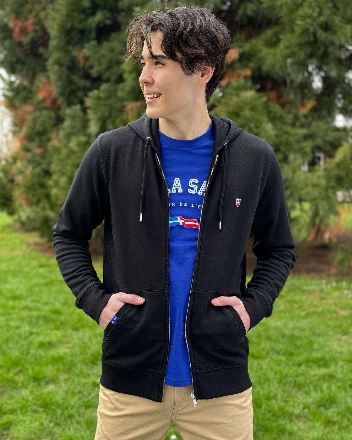Zipper Hoodie aus dem Saarland als Geschenk.