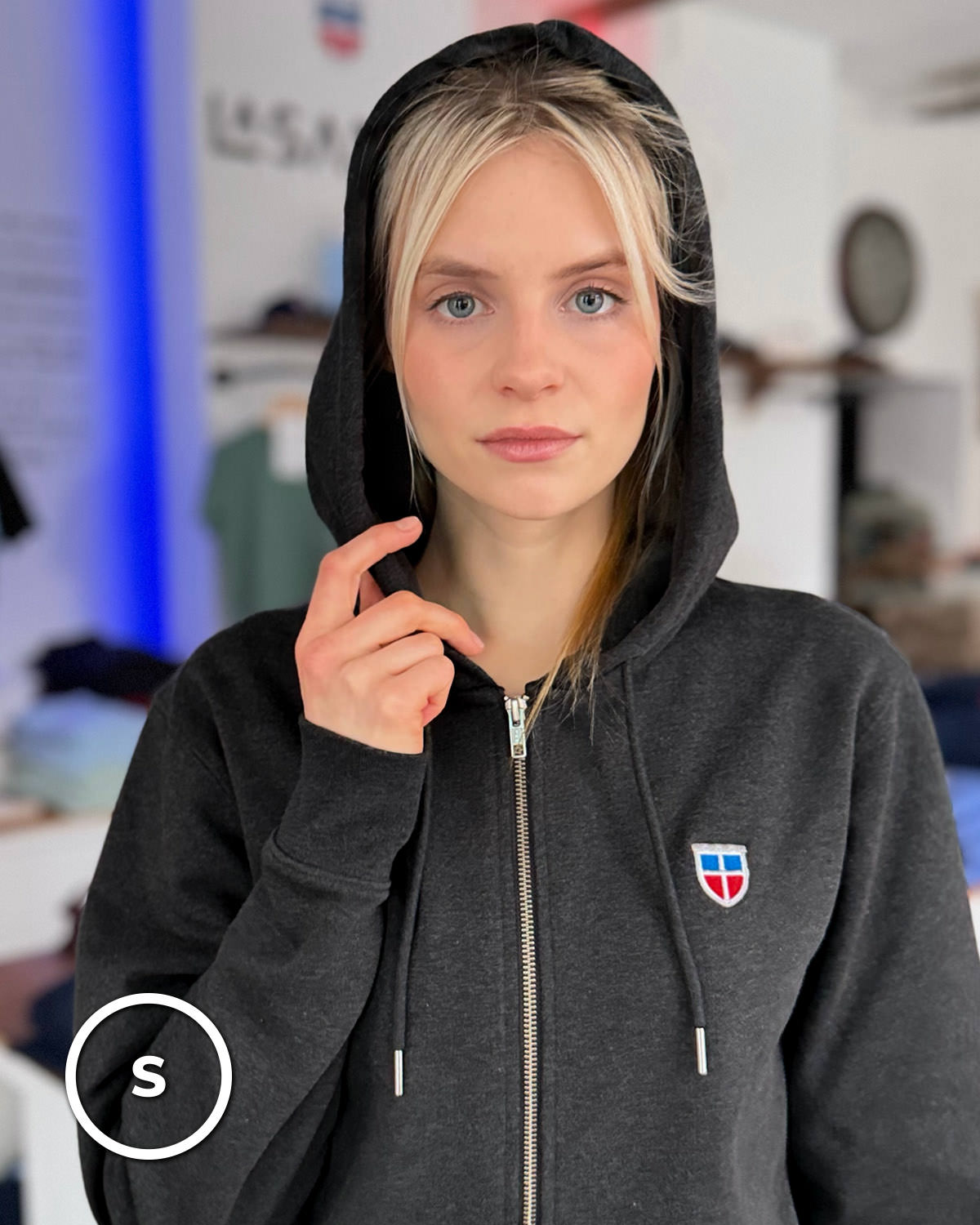 Zipper-Hoodie MELISSA <span>in Lava</span> – Bild 14