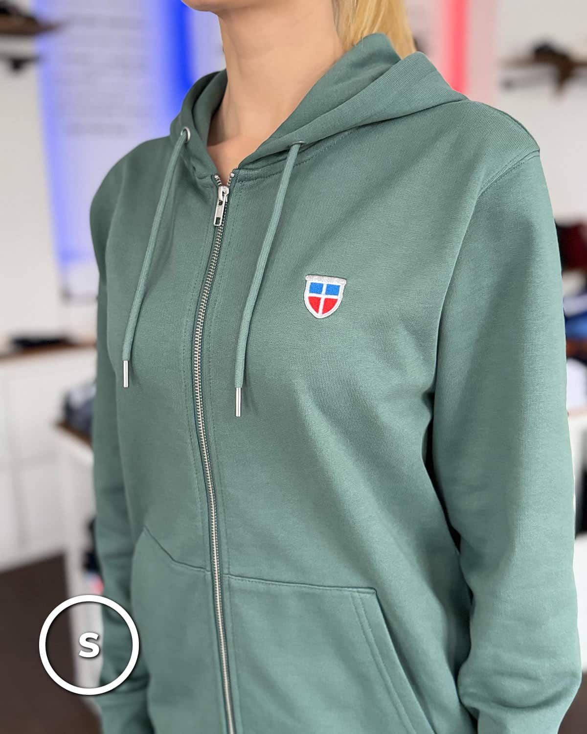 Zipper-Hoodie MELISSA <span>in Romarin</span> – Bild 13