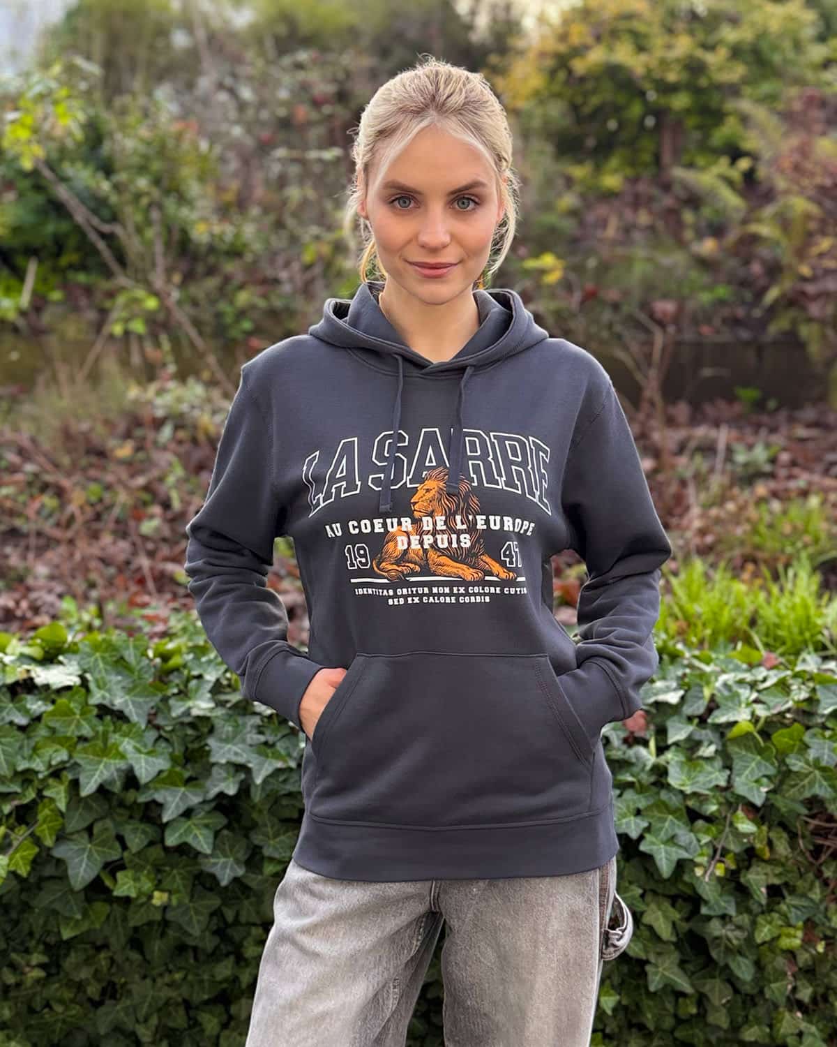Hoodie SASKIA <span>in Graphit</span> – Bild 6