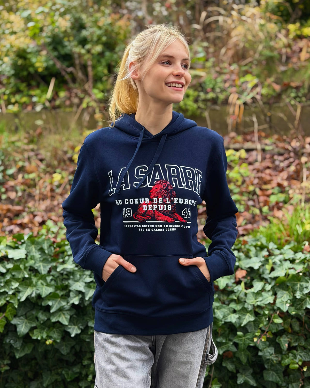 Hoodie SASKIA <span>in Navy</span> – Bild 2