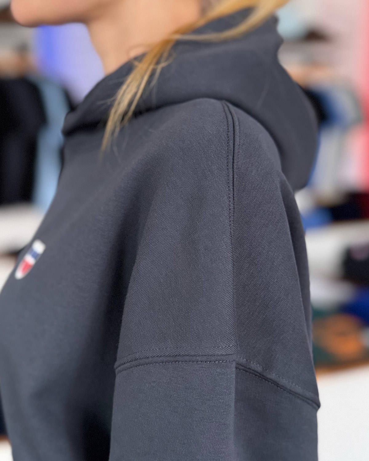 Oversized Hoodie DENISE <span>in Graphit</span> – Bild 7