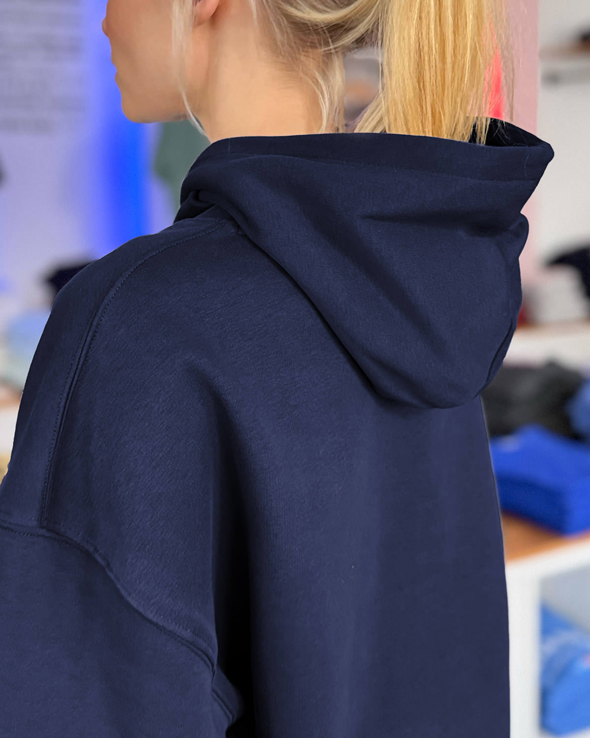 Oversized Hoodie DENISE <span>in Navy</span> – Bild 5
