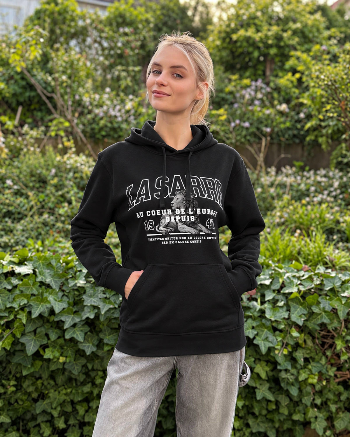 Hoodie SASCHA/SASKIA <span>in Schwarz</span> – Bild 10